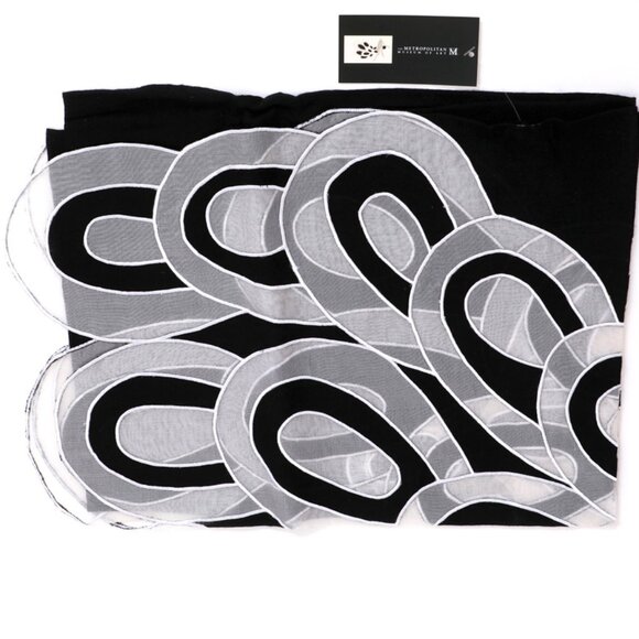 Sonia Delaunay Shawl with Appliqued Loops - Picture 2 of 8